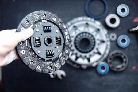 L'embrayage de votre v&eacute;hicule, diagnostic et r&eacute;paration &agrave; Mougins